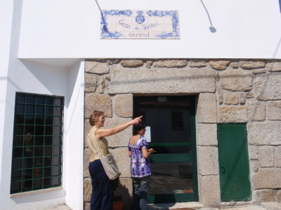 Store for the wines of Casa de Santar.